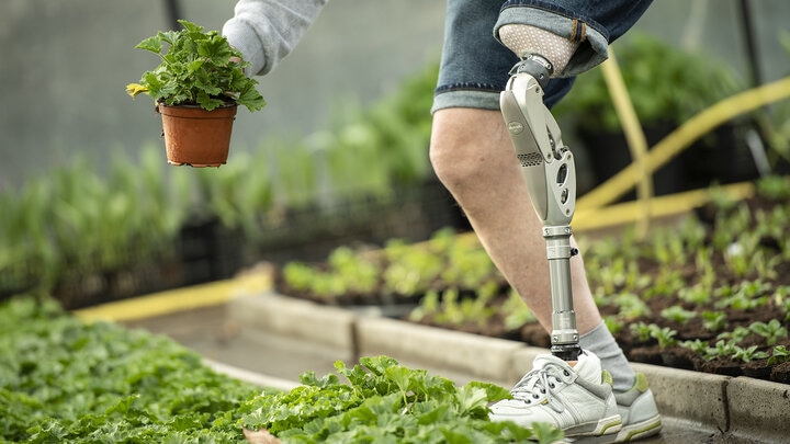 Механічні протези колінного суглоба