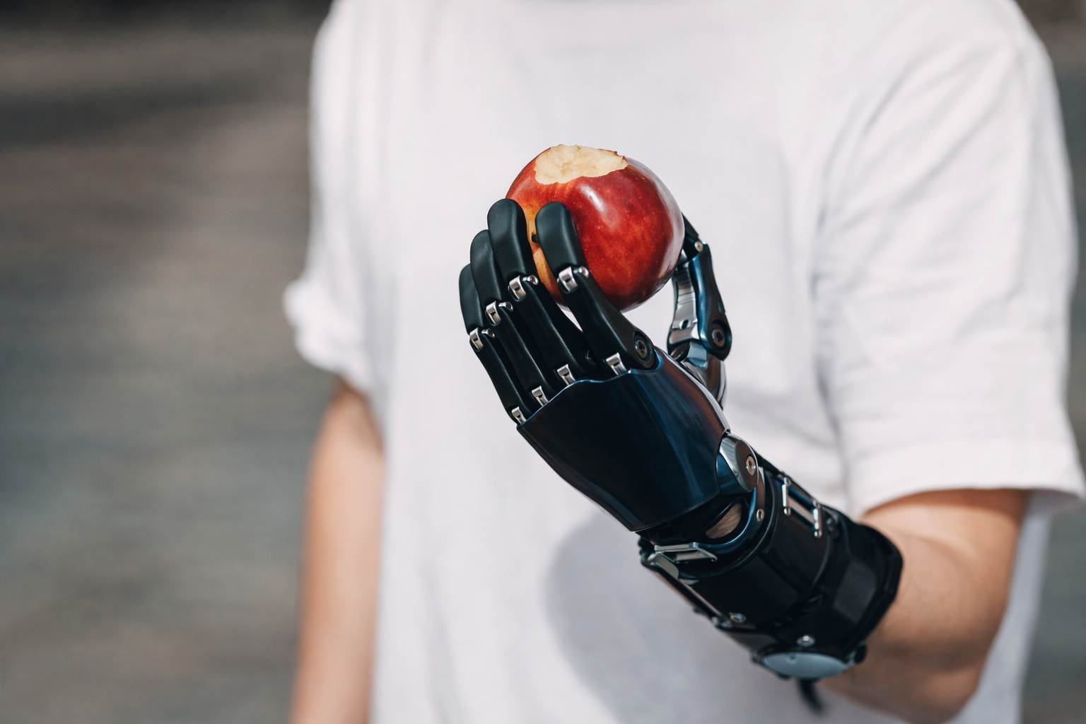 Можливості біонічних протезів верхніх кінцівок